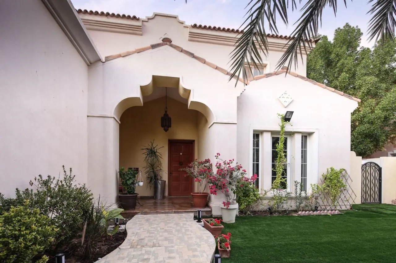 Frank Porter - Arabian Ranches Villa Dubai 0*,